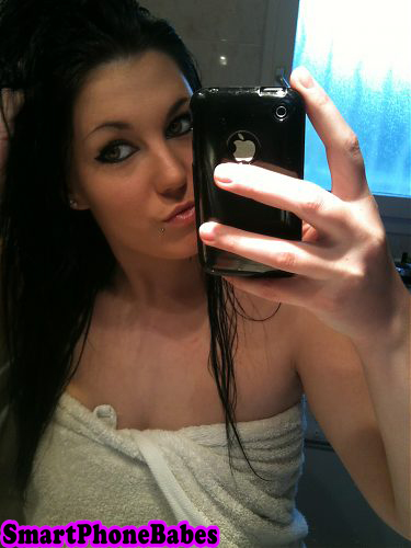smartphonebabes225.jpg