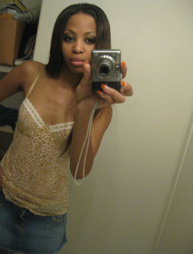 SAMIA01.jpg