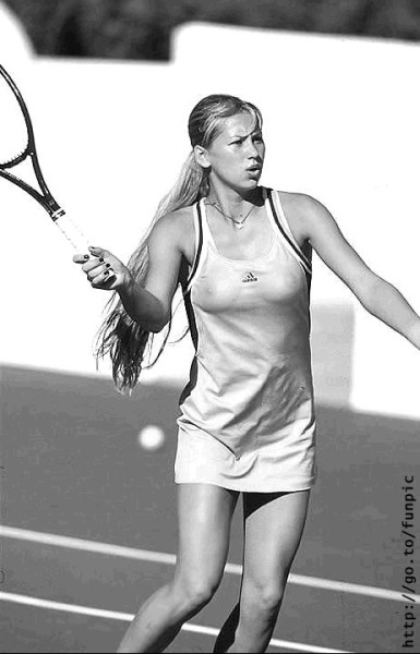 tennis-woman-8419990b9