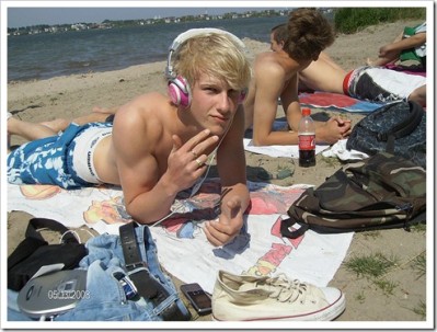 Headphones on cute teen boys03