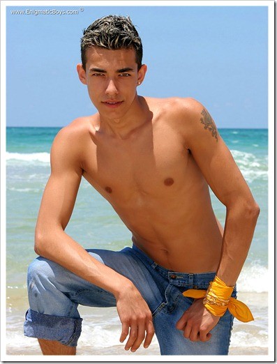 gorgeous gay teen boy model leon04