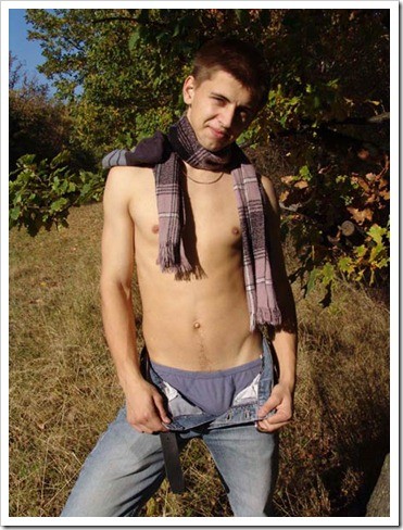 Twinks in scarves02