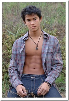 Nature loving teen boys03