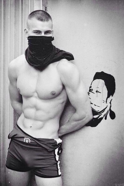 tumblr_n0bw87OJXW1se1ntmo1_500.jpg