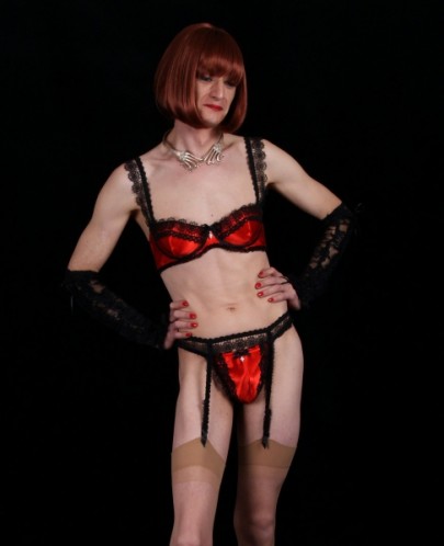 gyfnmvef-Homme-travesti-transgenre-Soutien-gorge-Fanny-sati.jpg