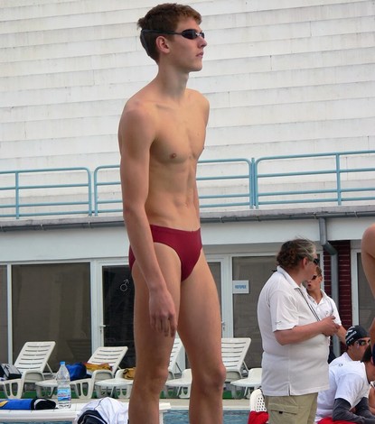 SWIMMER-SPEEDO-TWINKS.jpg