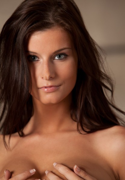megan-in-glamour-girl9.jpg