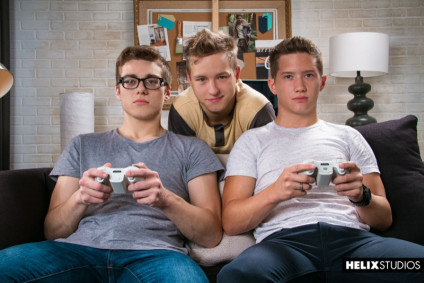 gamer-threesome-helixstudios-1.jpg