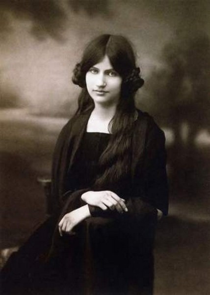 Jeanne Hebuterne 1918