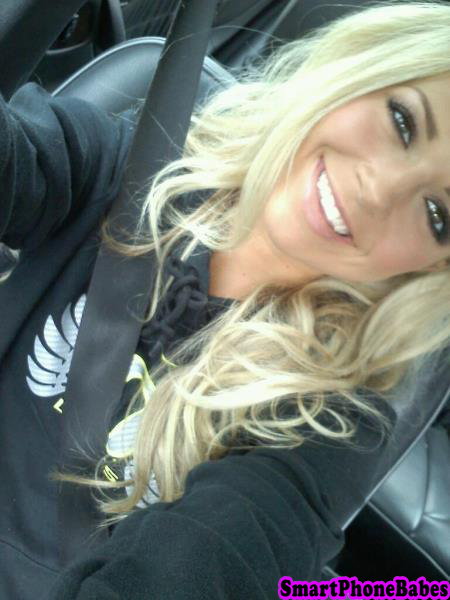 smartphonebabes187.jpg