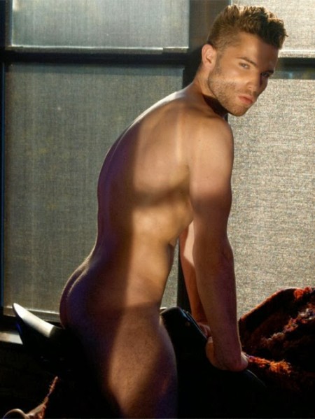 tumblr_lw2ch6vjUh1r02upxo1_500.jpg