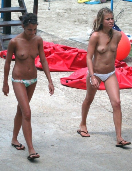 nudist-naturist-girls-(beach)-04-6