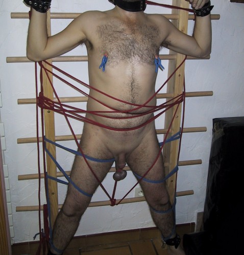 BONDAGE 0001 - Copie