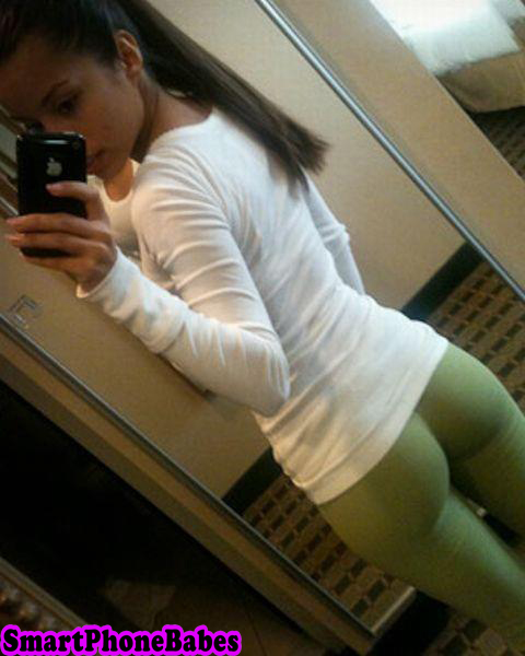 smartphonebabes237.jpg