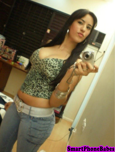 smartphonebabes210.jpg
