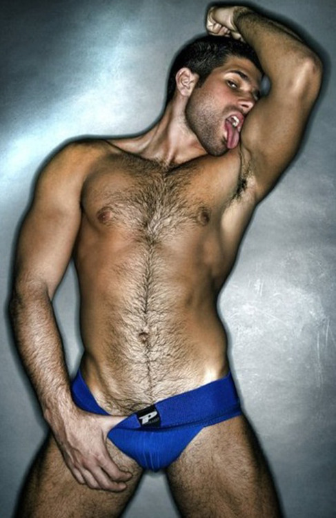tumblr m2ehayF43F1qf809po1 500