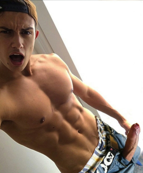 tumblr nyut7ydwab1ujiaogo1 500[1]