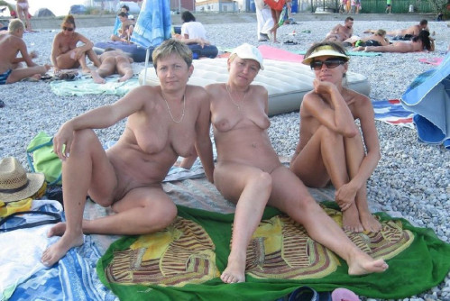 copines-matures-nudistes.jpg