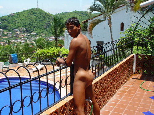 tumblr_nagc9udeOQ1sdqt07o1_500.jpg
