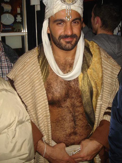 tumblr mw26m0I5wA1qmjqido1 500