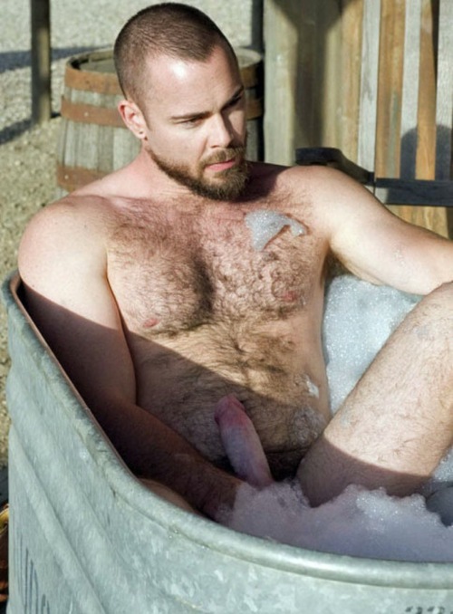 tumblr lpg4ab3W5q1qitt5zo1 500