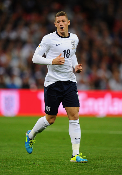 Ross-Barkley-England-v-Moldova-FIFA-2014-World-H3v8SOJgF4-l.jpg