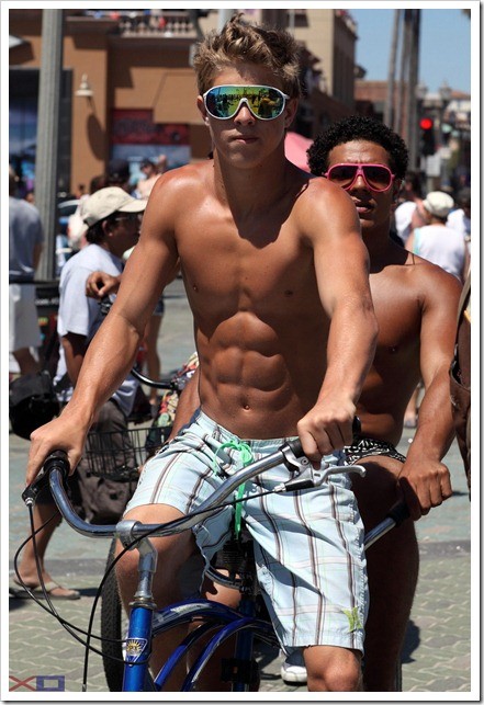 Twinks on wheels04