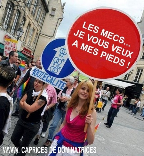 12un-mec-a-mes-pieds.jpg