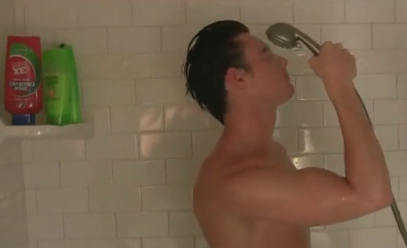 La-douche-de-Brent-Corrigan.jpg