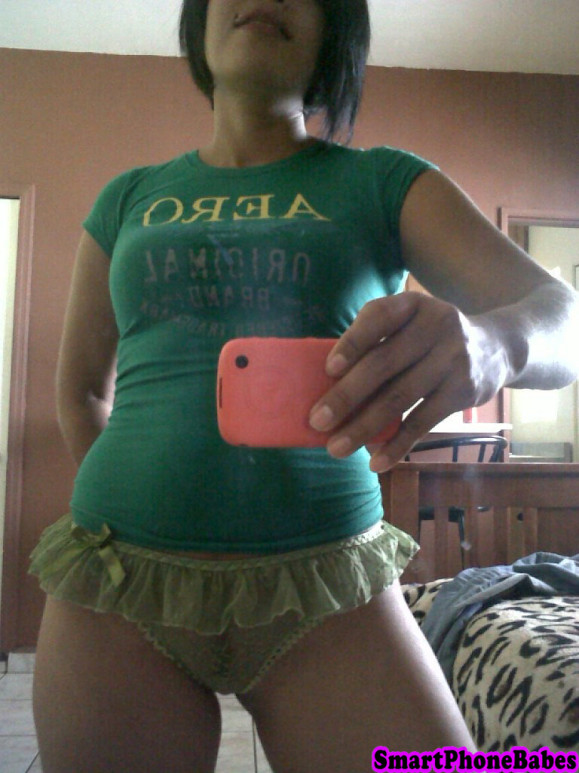 smartphonebabes148.jpg