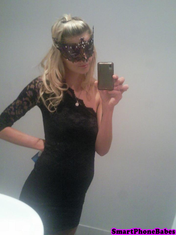 smartphonebabes154.jpg
