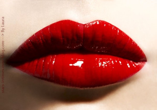 lêvres maquillage rouge coloré femmes langues (12)