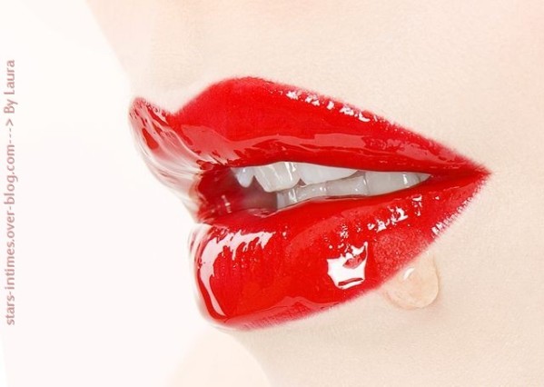 lêvres maquillage rouge coloré femmes langues (34)