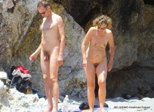 i-loves-the-nudist-beach-12514095331125205601