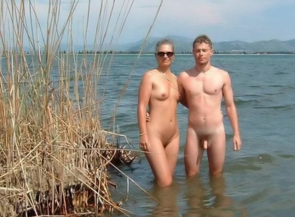 nudists nude naturists couple 133