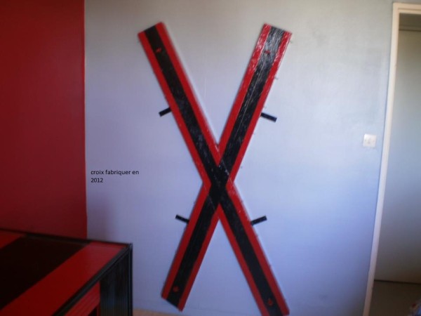 croix-que-j-ai--fabriquer-en-2011.jpg
