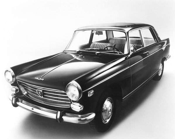 05719080-photo-peugeot-404-1960-1975