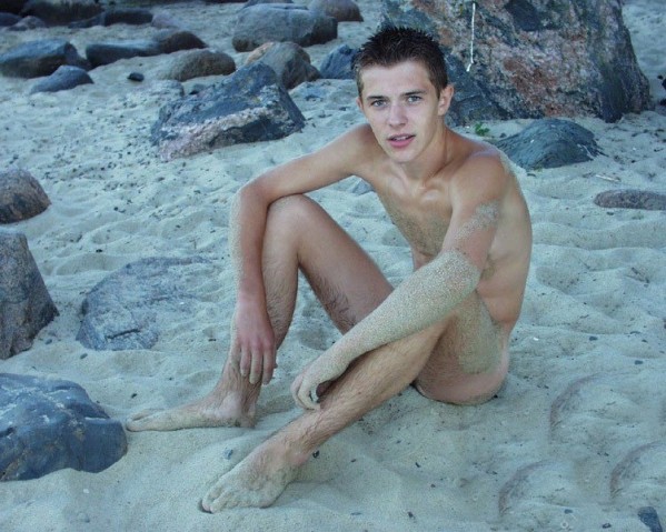 tumblr_lz79kmlEMw1qioh17o1_1280.jpg