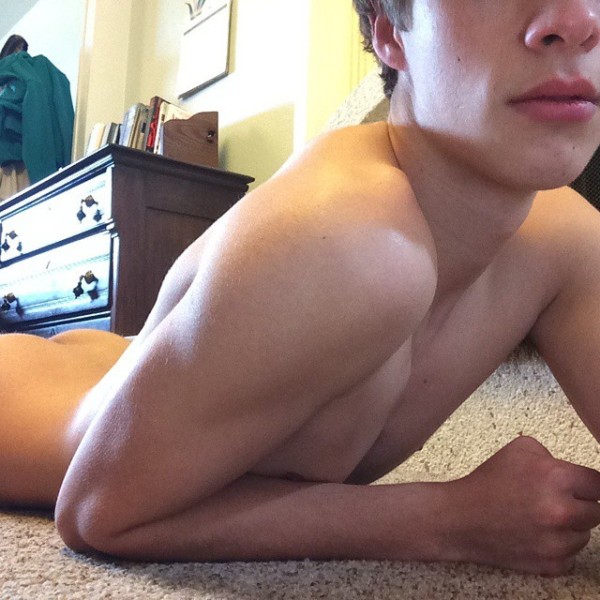 tumblr_ncugpdMq741sh6w4yo1_1280.jpg