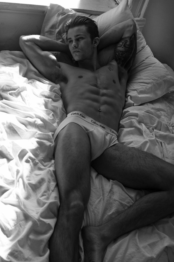 Calvin-Klein-Hunk-45-e1395621035936.jpg