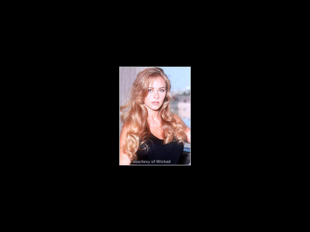 dyanna-lauren.jpg