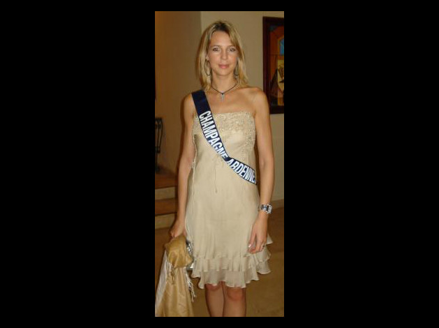 2008-11-15-miss-champagne-23