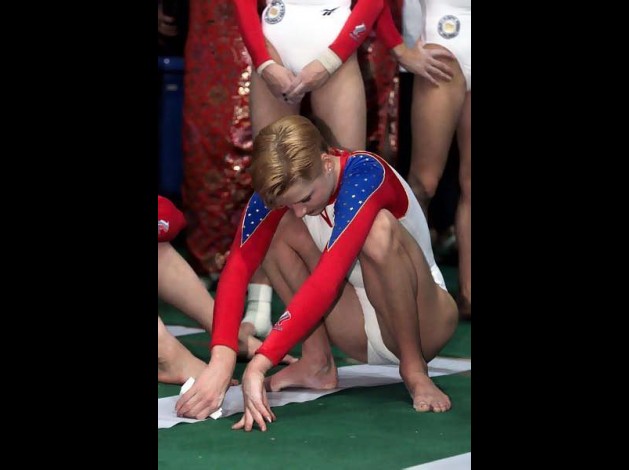 gymnast---svetlana-khorkina-pussy-shot-_1_..jpg