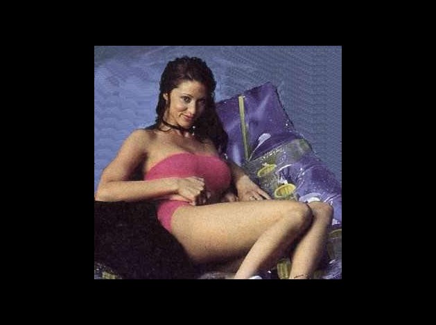 shannon_elizabeth30.jpg