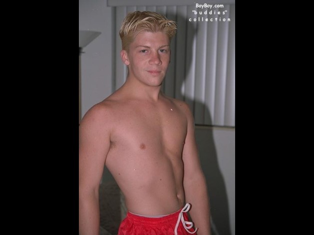 sexe_gay_gratuit_2261.jpg