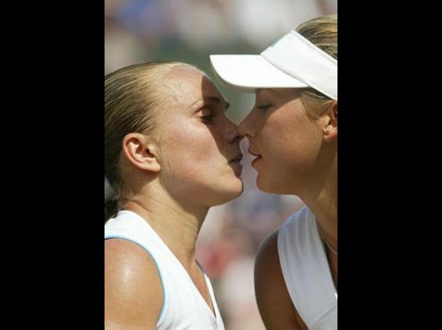 anna-kournikova-and-tatiana-panova.jpg