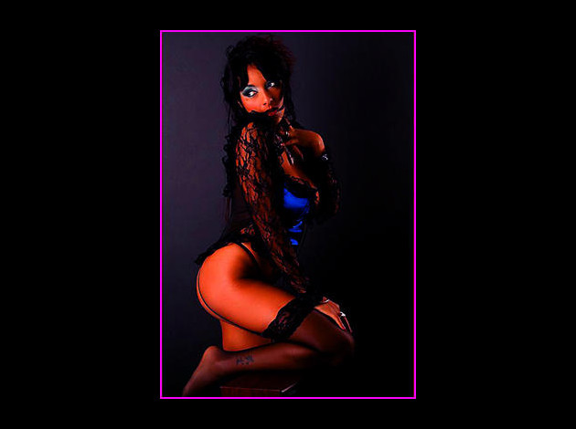 salon_de_l_erotisme_geneve_loona-luxx-actrice-x.jpg