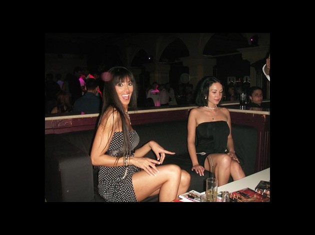ana-martin-yasmine-002.jpg