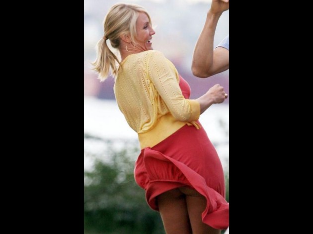 Cameron-Diaz_upskirt.jpg