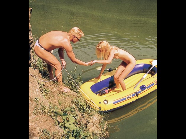 Camilla-Krabbe-aka-Linda-Blonde-Duo-in-a-yellow-boat--14-.jpg